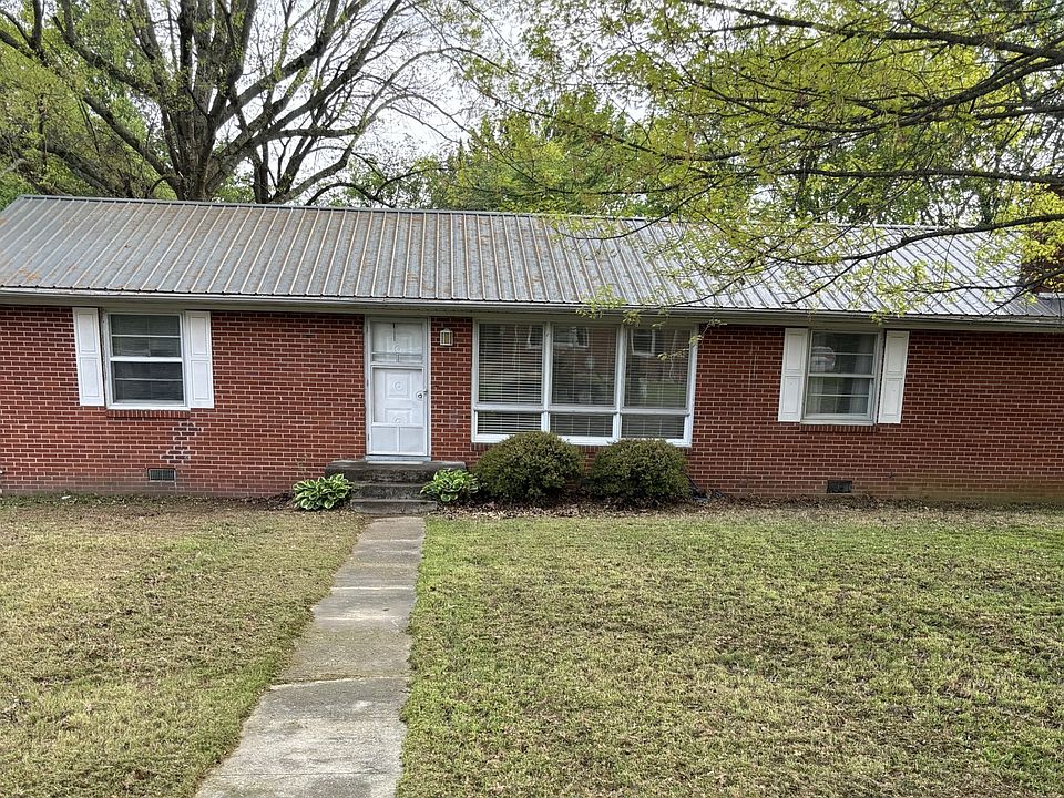 1st image of 115 Horseshoe Dr