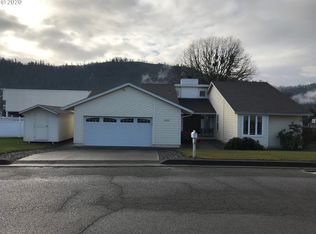 601 SE Deerwood Ct, Winston, OR 97496