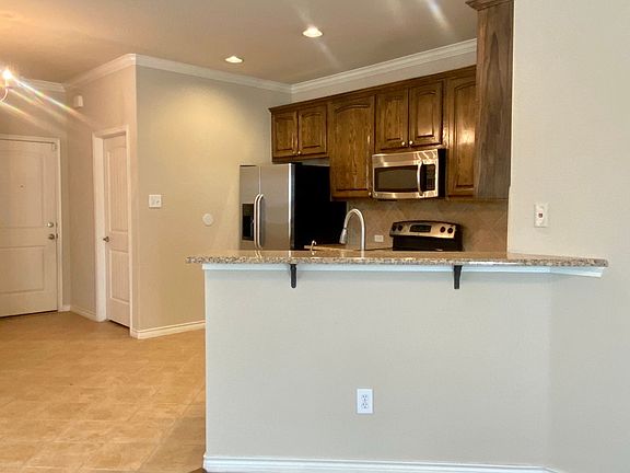 5th image of 4904 Stray Creek Ln