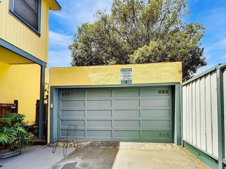 628 Waverly St #11 — Photo 18