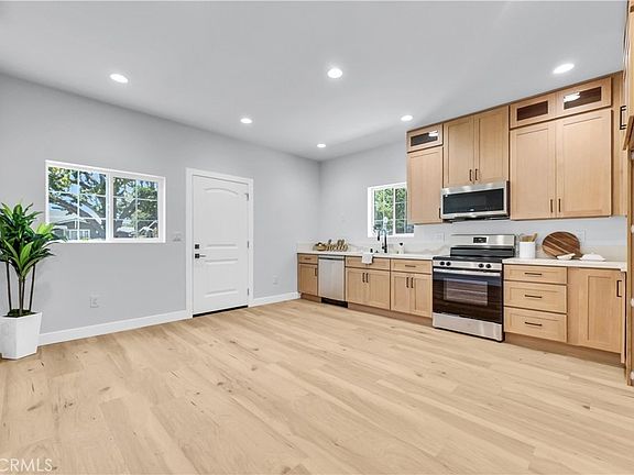 4th image of 114 N Cornell Ave #B
