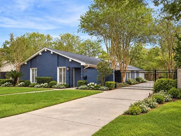 10323 Green Tree Rd, Houston, TX 77042