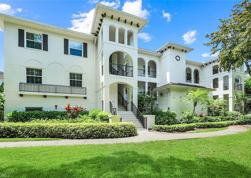 800 Breakaway Ln #203
