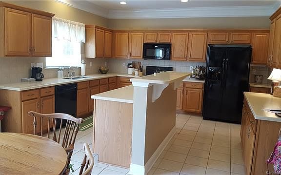 5th image of 10426 Glenburn Ln