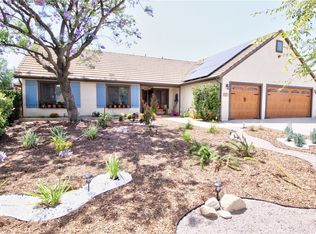 998 Sunset Cir, Rialto, CA 92376