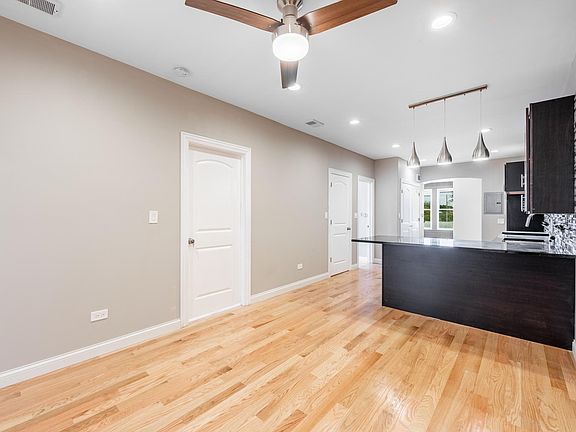 4th image of 3609 N Meade Ave #2