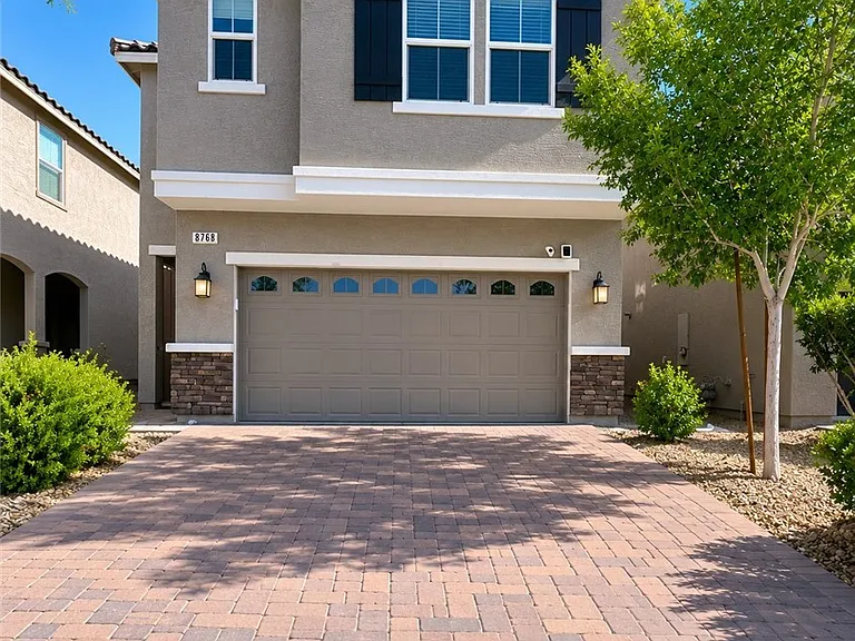 8768 Rio Andir Ave — Photo 1