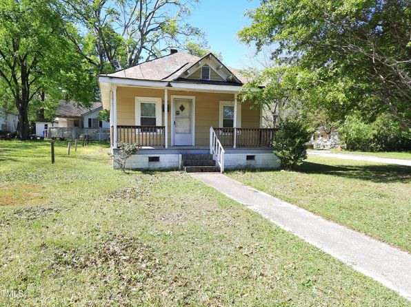 1004 Fuller St, Smithfield, NC 27577