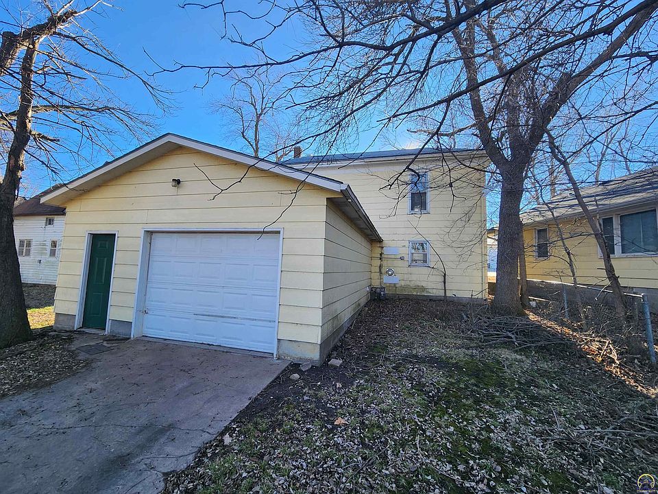 418 Main St, Nortonville, KS 66060 Zillow