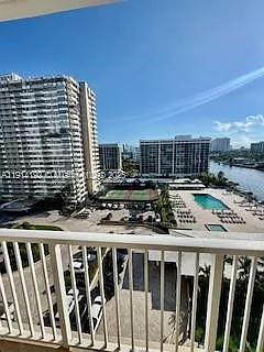 1965 S Ocean Dr #10M — Photo 16
