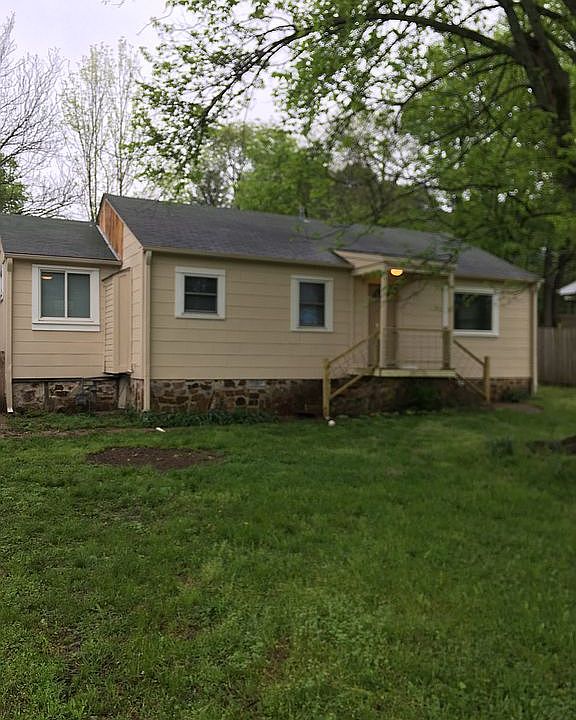 1st image of 512 S 3rd St