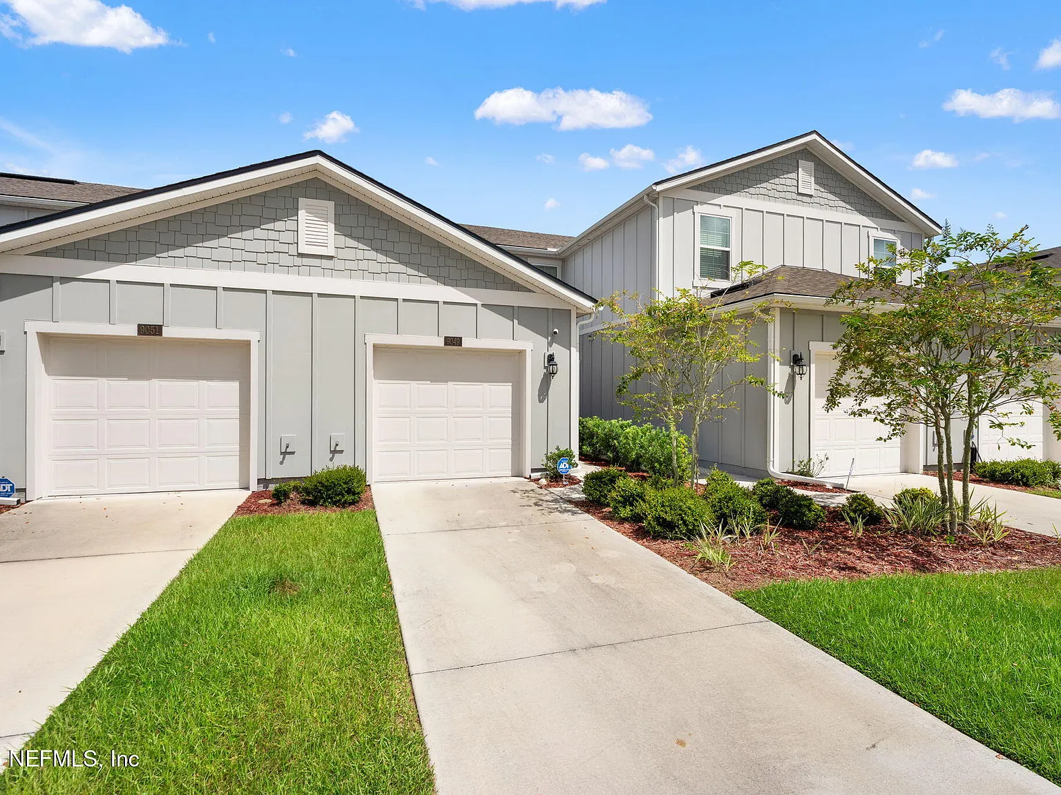 2 bed, 2.5 bath, 1202 sqft, $1,675 — Photo 2