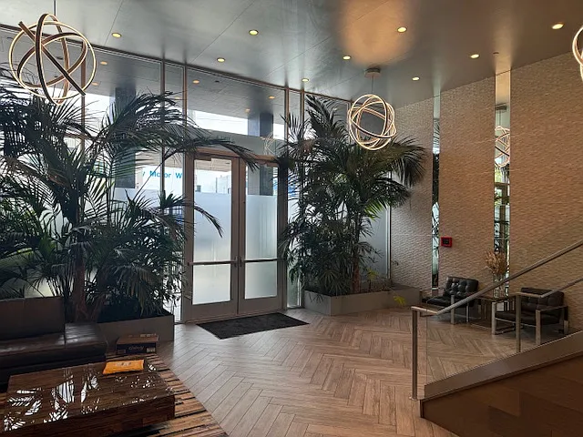 600 South Van Ness — Photo 2