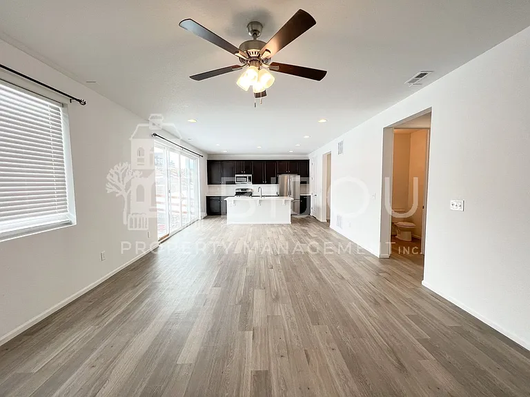5250 Makalu Dr — Photo 13