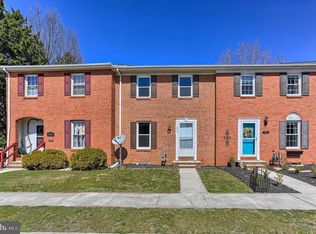 202 Georgetown Cir, Hanover, PA 17331