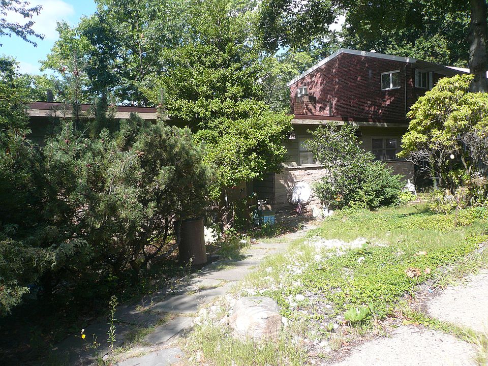 Building Photo 3