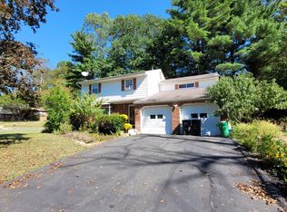 16 Ellen St, New City, NY 10956