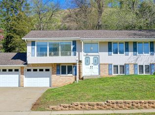 2010 Twin Bluff Rd, Red Wing, MN 55066