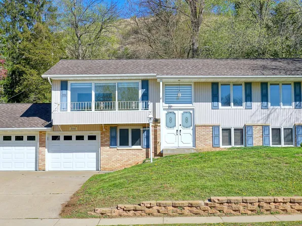 2010 Twin Bluff Rd, Red Wing, MN 55066