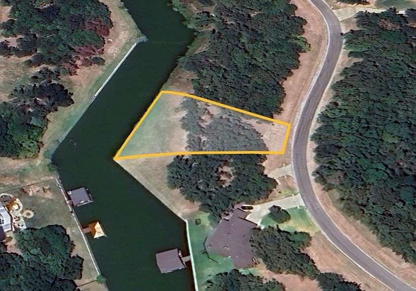 1st image of 440 Waters Edge Dr