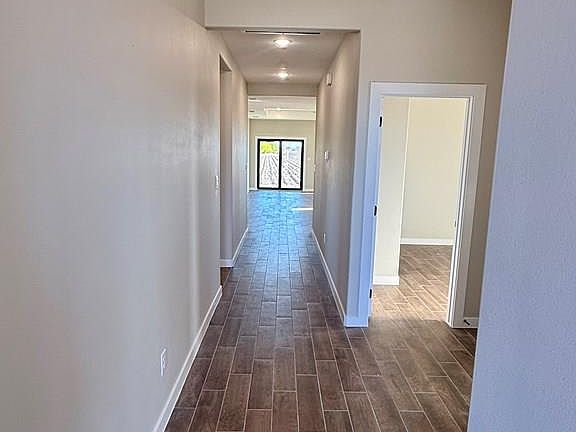 2nd image of 3820 Rhine Riv