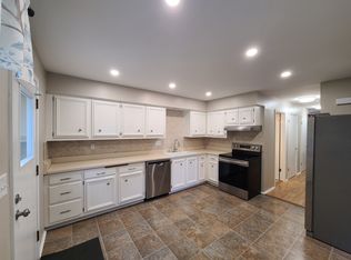 11723 W Diane Dr, Wauwatosa, WI 53226