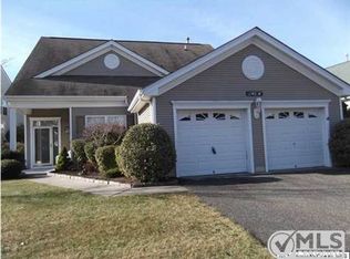 11 Amberlands Ct, Lakewood, NJ 08701