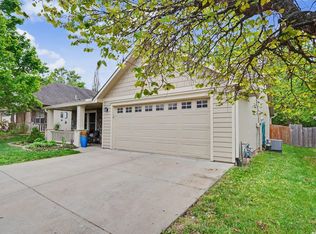 1829 Delaware St, Lawrence, KS 66044