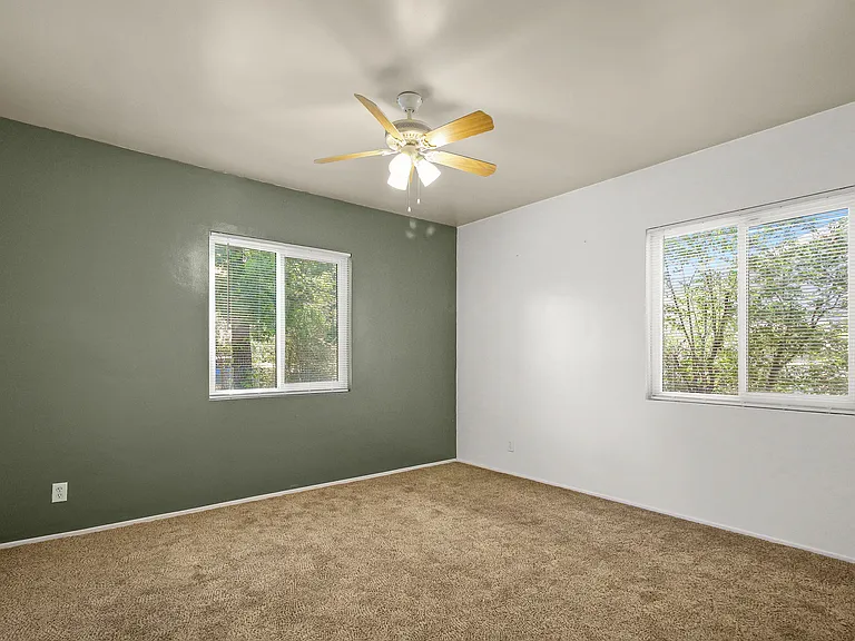 1073 Palm Ave — Photo 13