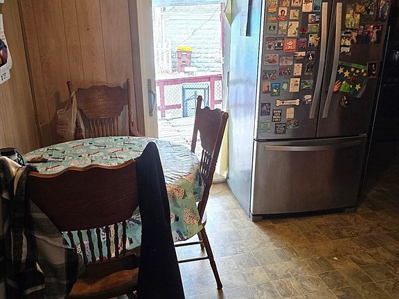 4th image of 523 2nd St