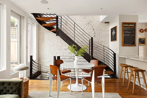 Sold by Compass | media 5