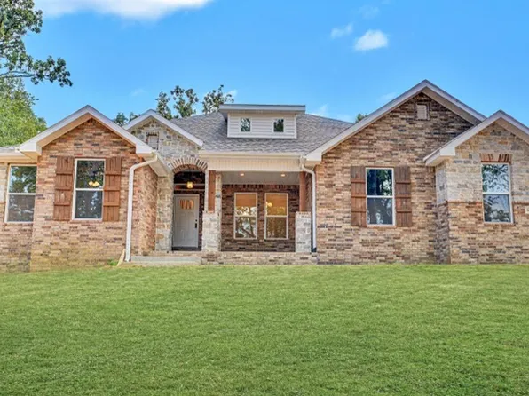 9254 S Pleasant Valley Rd, Gentry, AR 72734