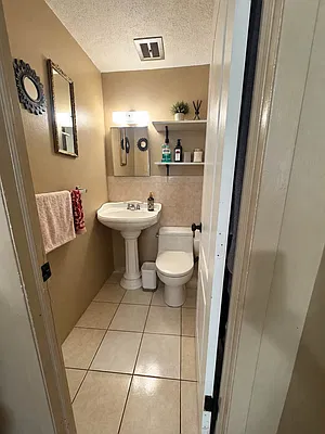 Bedroom, photo 2