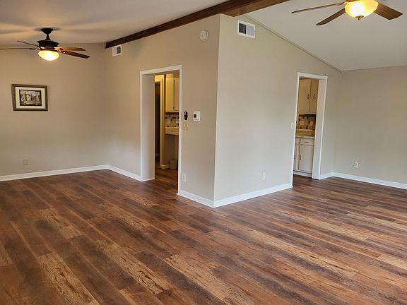 3rd image of 1053 Lakeview Rd #267