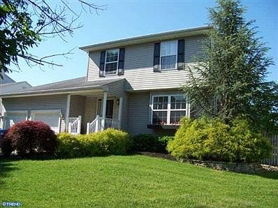2nd image of 22 Phoenix Rd