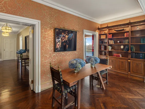 1 East End Avenue image 4 of 16