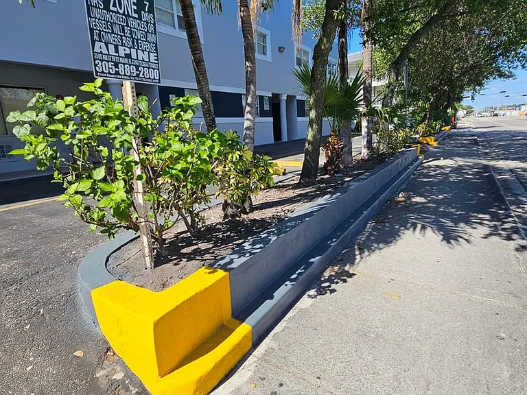 Kina Hialeah Apartments — Photo 7