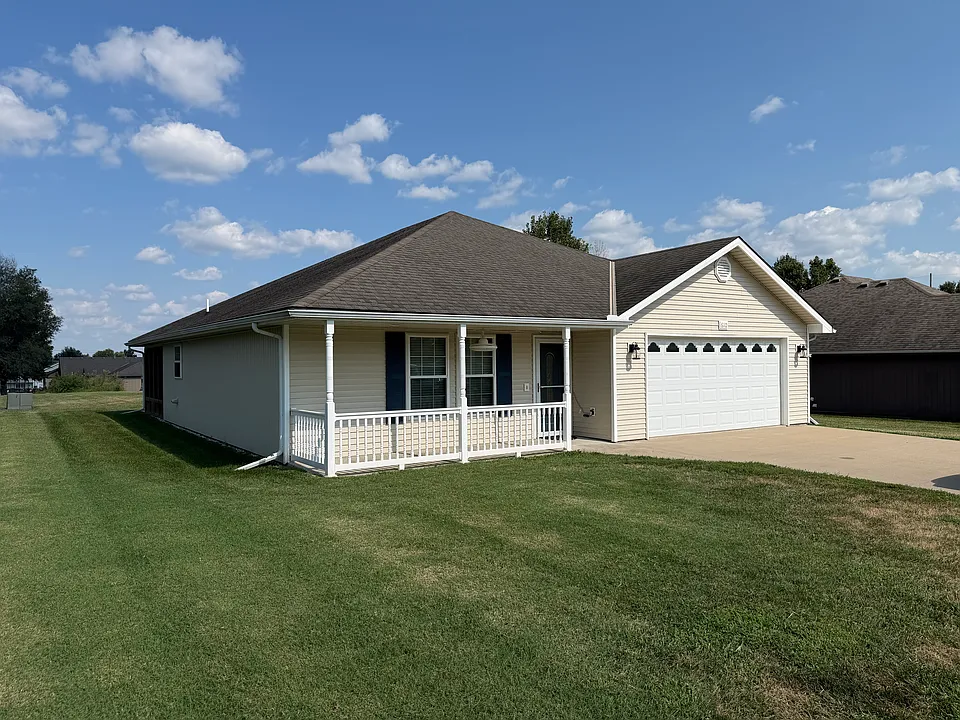 610 S Connor St