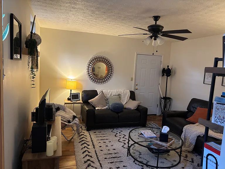 5300 Butler St #1 — Photo 5