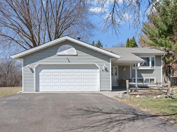 419 Spring Hill Rd, Vadnais Heights, MN 55127