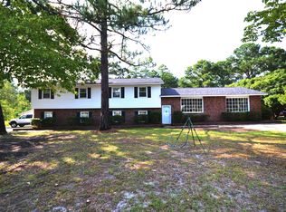 305 Baylor Dr, Fayetteville, NC 28306