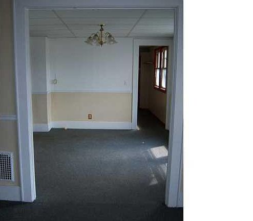4th image of 316 E Seneca Tpke