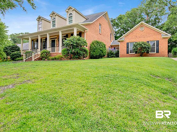 3rd image of 1417 Sugar Creek Pl