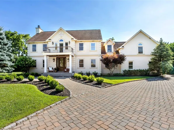 705 Gus Drive, East Marion, NY 11939