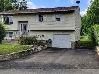 36 Hayfield Road, Waterbury, CT, 06704