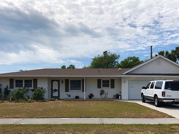 3rd image of 4124 Prudence Dr