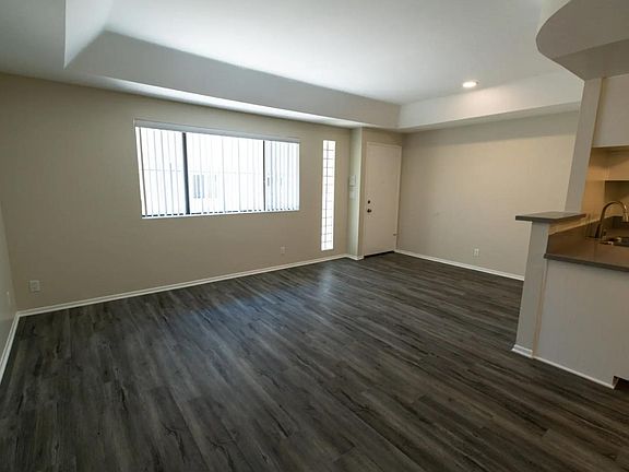 4th image of 1423 N Curson Ave #10