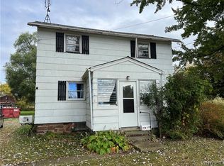 15207 E Lee Rd, Albion, NY 14411