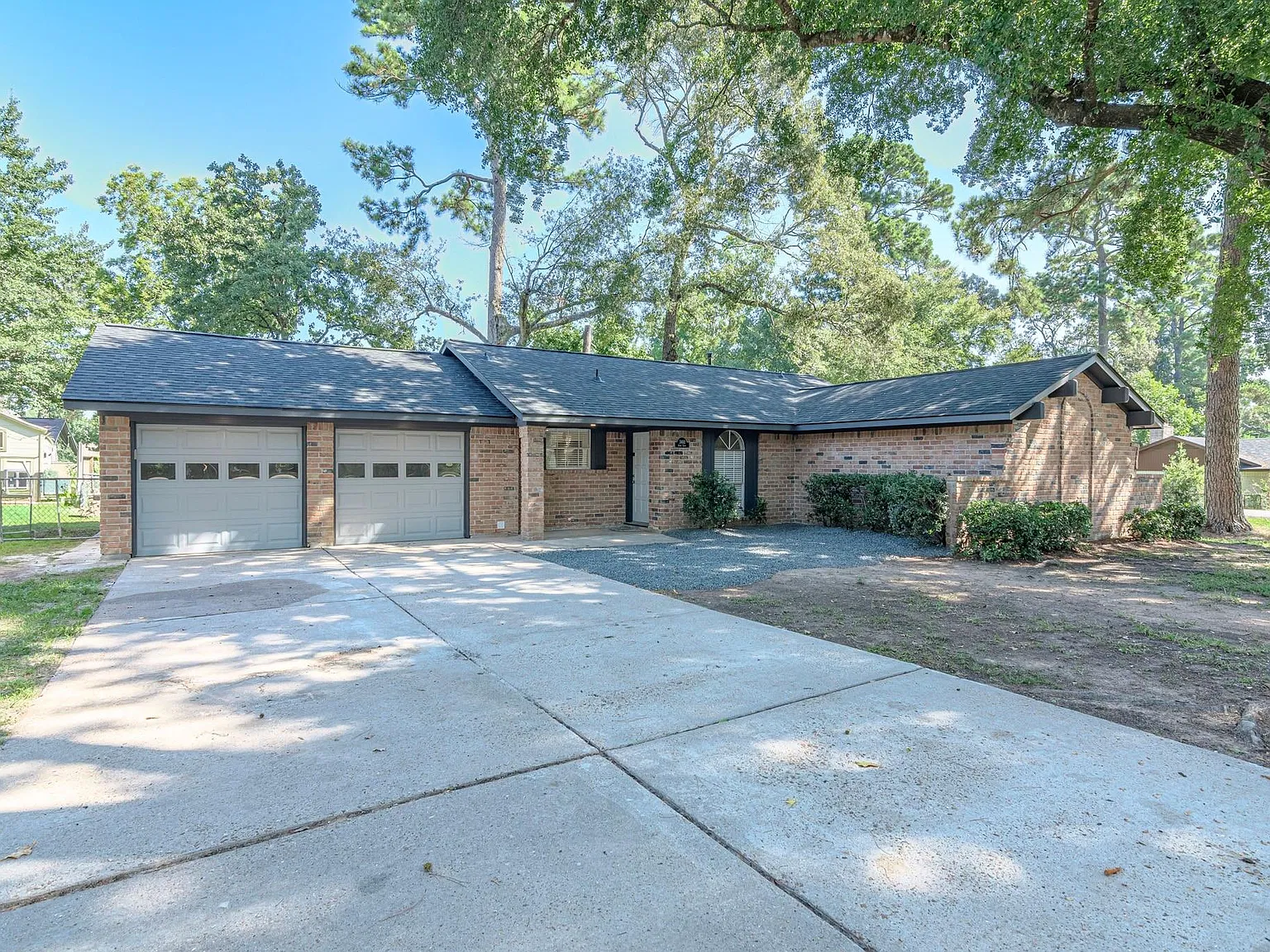 3 bed, 2.0 bath, 1221 sqft, $1,850 — Photo 4