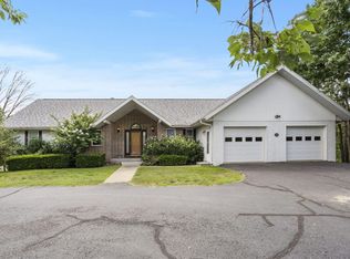 489 Indian Valley Rd, Branson West, MO 65737